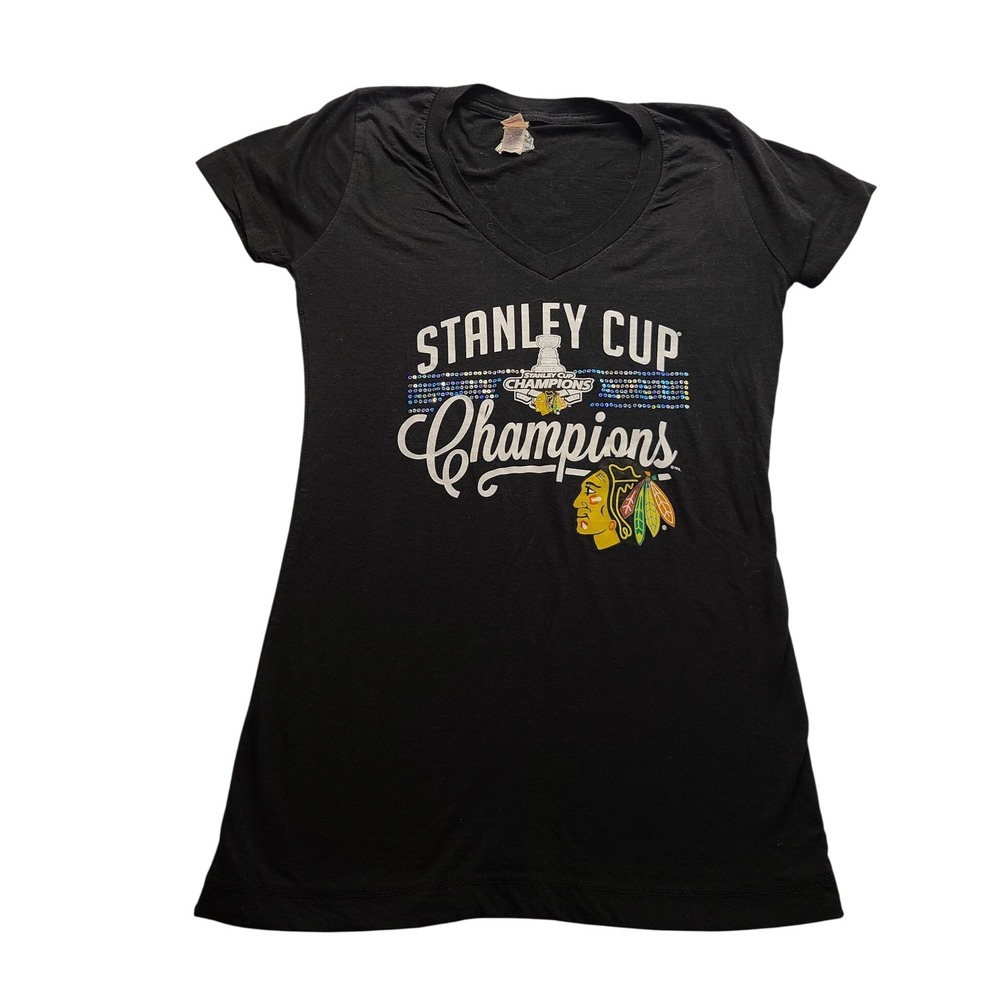 Royal Apparel Chicago Blackhawks Stanley Cup Champions Black V-Neck T-Shirt MD